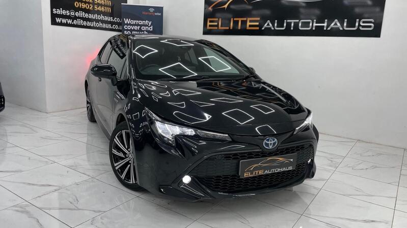 TOYOTA COROLLA 1.8 VVT-h Design