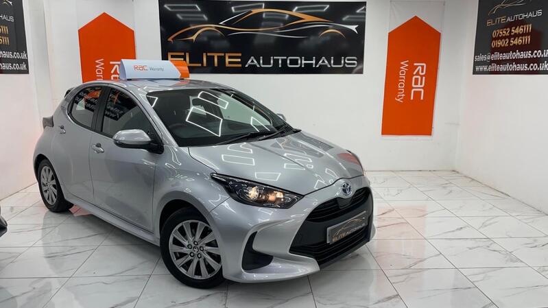 TOYOTA YARIS 1.5 VVT-h Icon